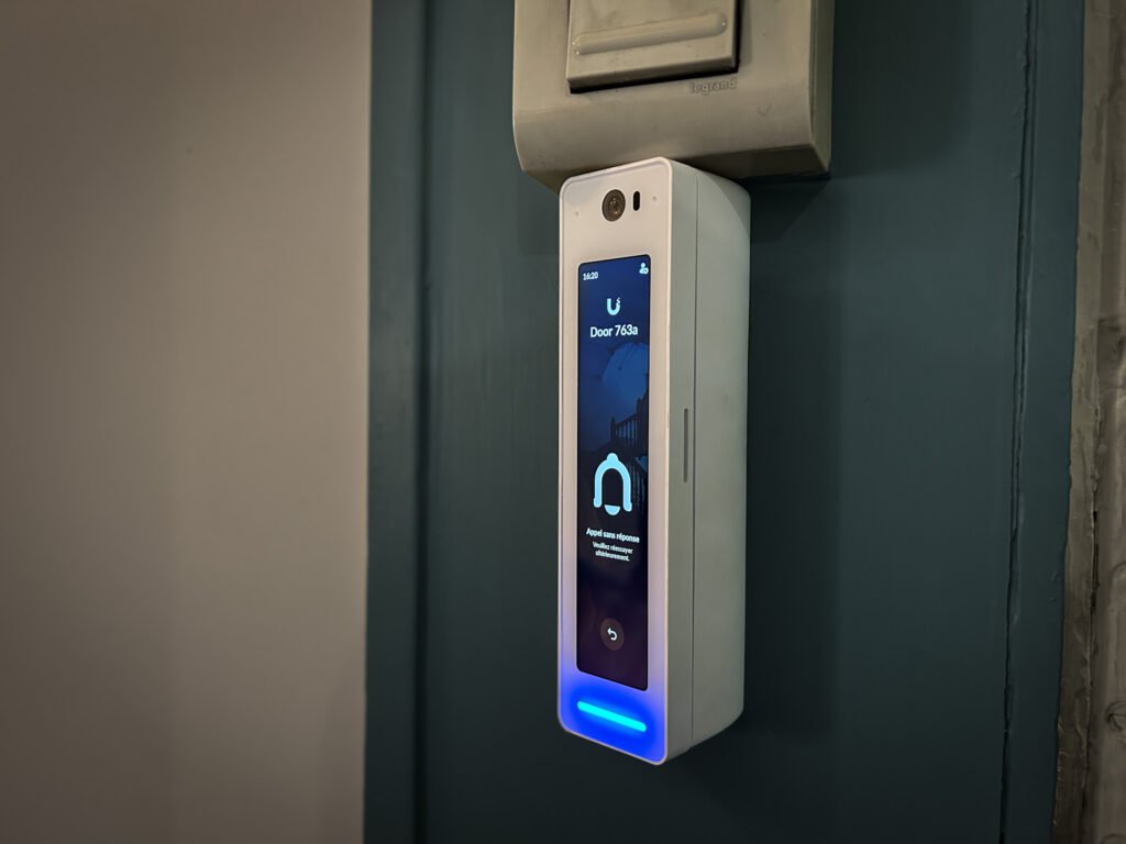 Installation de système de contrôle d'accès pour Commerces, boutiques & restaurants à Paris 2e