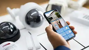 Caméra de surveillance connectée au téléphone - guide complet pour sécuriser vos locaux