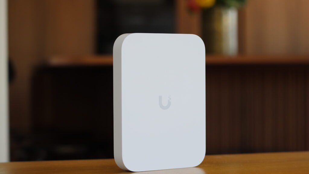 Comment fonctionne une borne WiFi professionnelle ?