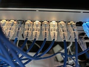 Installation baie de brassage à Paris - prix, étapes et avantages pour un réseau fiable