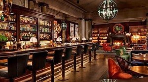 Installation caméras de surveillance dans un bar à Paris - Pour une sécurité optimale et conforme