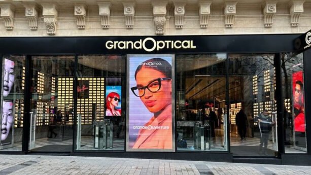 Installation d’un LED Wall chez GrandOptical Champs-Élysées à Paris