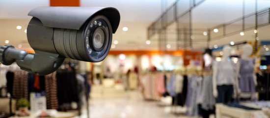Pose de caméras de surveillance pour commerces à Paris – Installation professionnelle et sécurisée