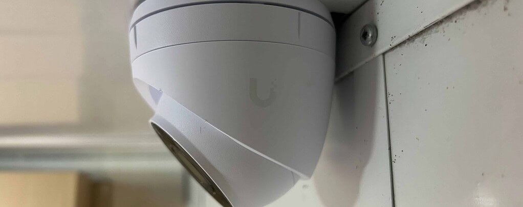 Installation caméra PoE pour pro