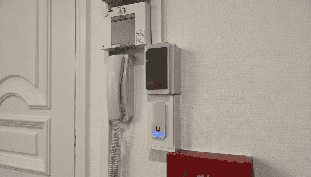 Système de contrôle d_accès pro pour entreprise