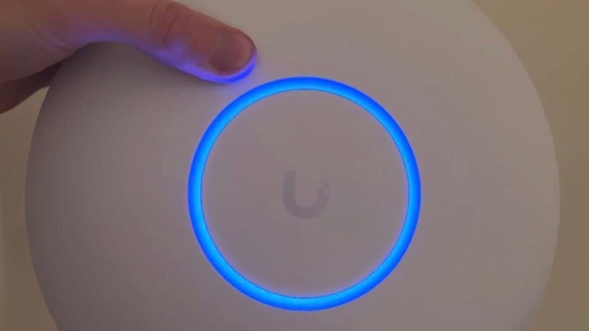 INSTALLATION D’UN WI-FI PROFESSIONNEL UNIFI DANS UN CENTRE COMMUNAUTAIRE À PARIS 17e