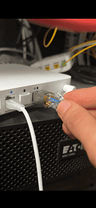 INSTALLATION WI-FI et caméra UBIQUITI UNIFI DANS UN IMMEUBLE AIRBNB à Paris 7e