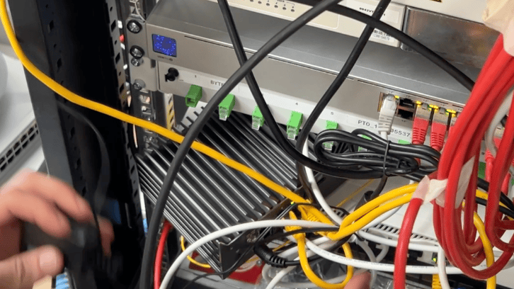 Réorganisation complète de l’infrastructure réseau – UniFi Network