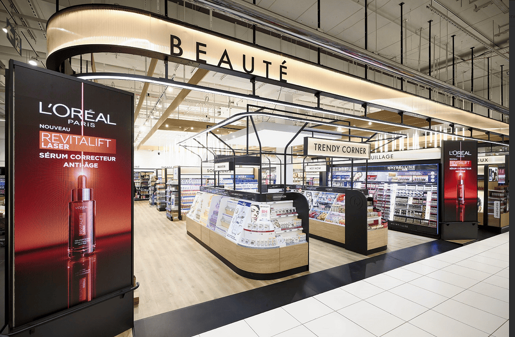 Installation écran LED géant pour commerce à Paris