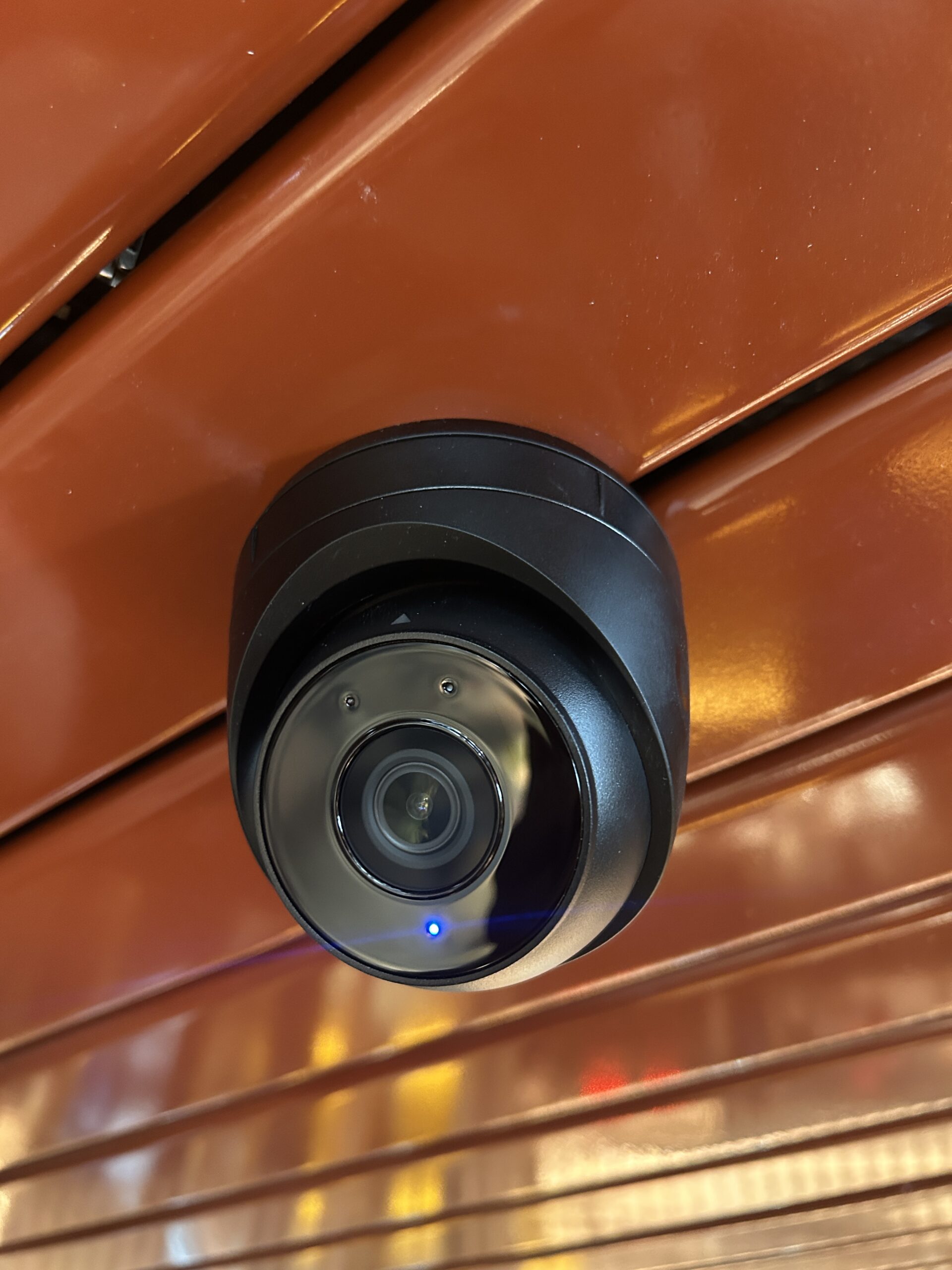 Installation d'une caméra de surveillance en entreprise à Paris par SOSmaster Pro