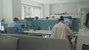 Installation-controle-accès-entreprise-Levallois-Perret